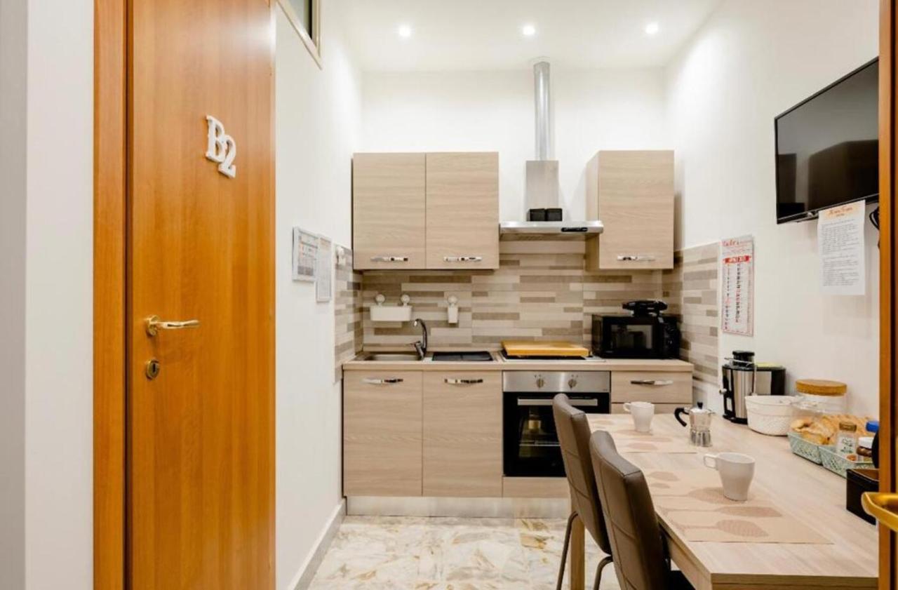 Mi Casa Tu Casa - Guest House Катанія Екстер'єр фото