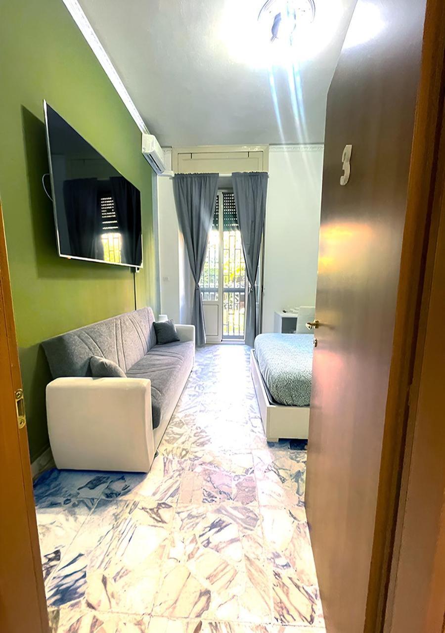 Mi Casa Tu Casa - Guest House Катанія Екстер'єр фото